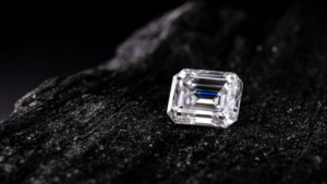 Kim cương Emerald là gì?
