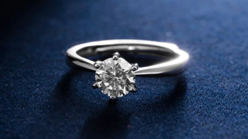 Nhẫn kim cương dưới 10 triệu với thiết kế tối giản