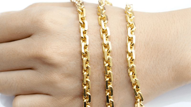 Dây chuyền vàng 18k nam 3 chỉ dễ kết hợp đa dạng phong cách nên rất được ưa chuộng