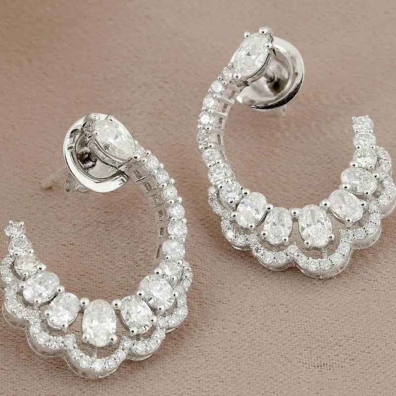 Kim cương phong thuỷ là biểu tượng cho uy quyền, sức mạnh